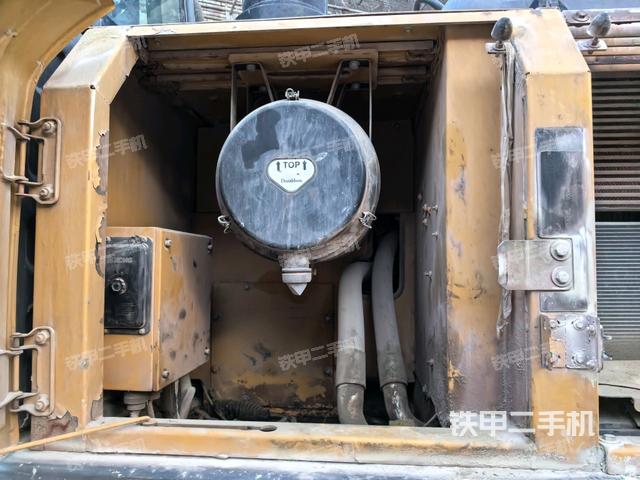 液壓泵斜45?右（大件艙室）