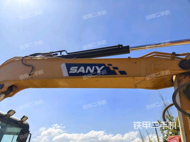 小臂整体右前（工作和回转装置）