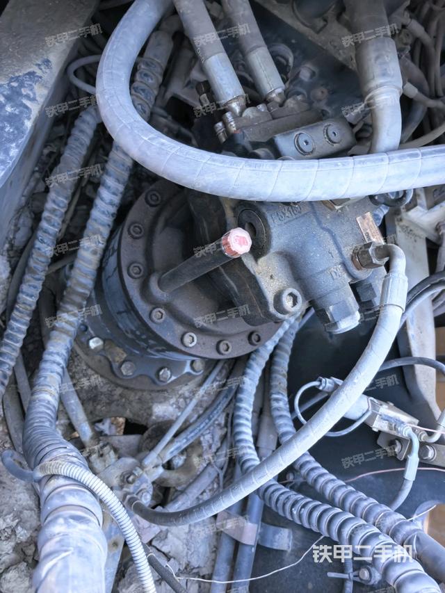 駕駛室頂部俯視（上車部件）