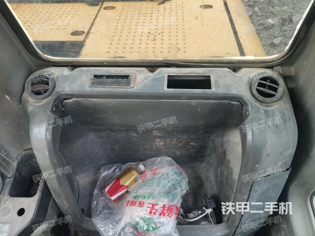 座椅后部（駕駛室部分）