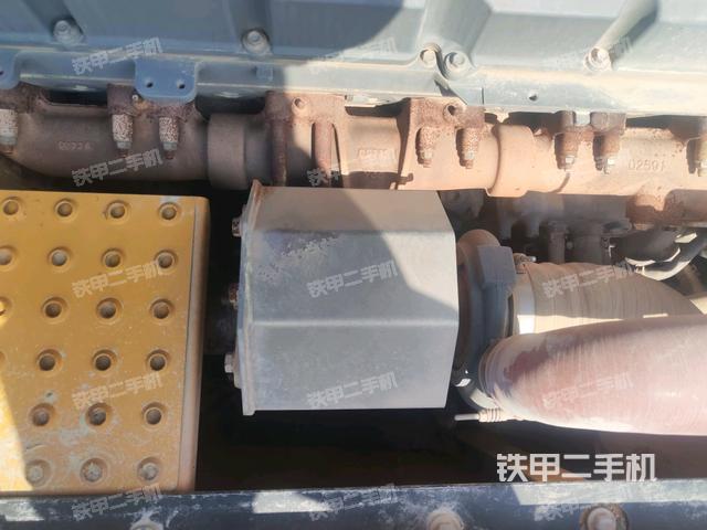 气门室盖螺丝特写(上车部件) 气门室盖螺丝特写(上车部件)