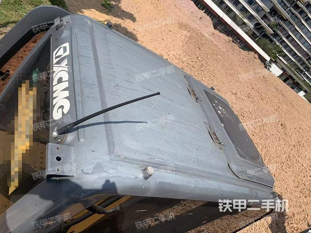 驾驶室顶部（整机外观）