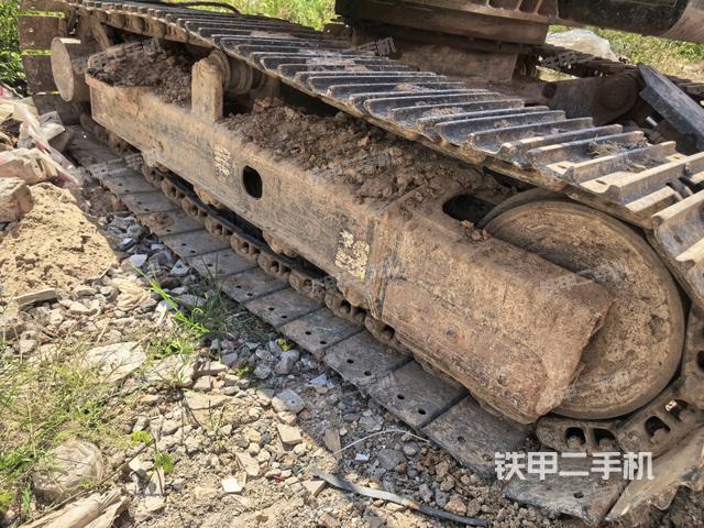 左侧履带整体 （行走机构）