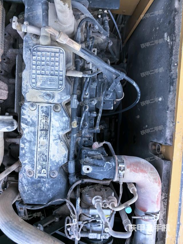 氣門室蓋螺絲特寫（上車部件）