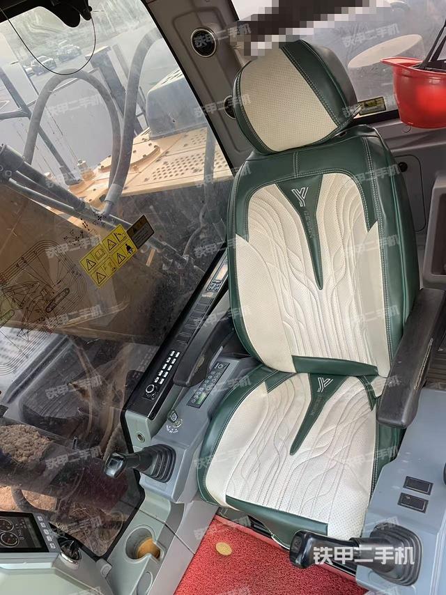 驾驶室整体（整机外观）