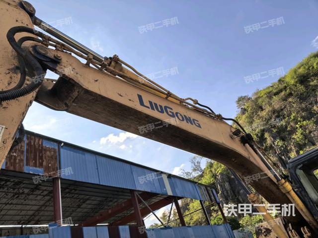 大臂整體?右側(cè)（工作和回轉(zhuǎn)裝置）