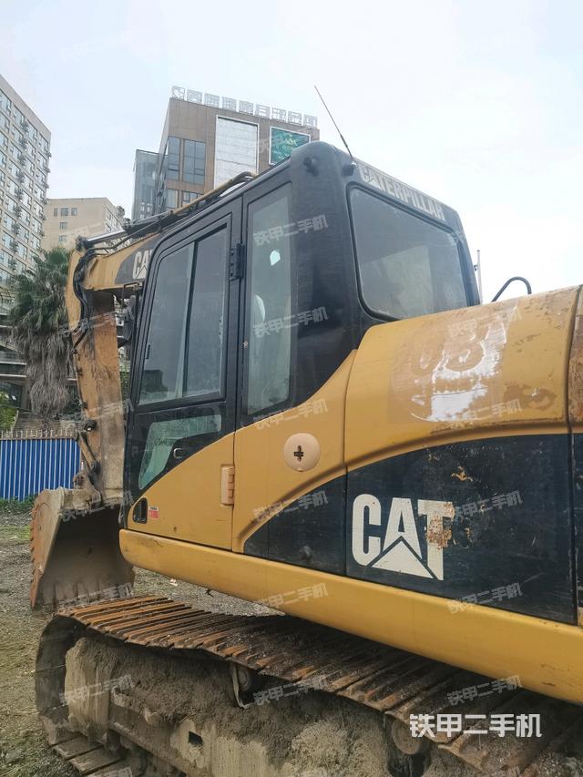 駕駛室正側(cè)（駕駛室部分）