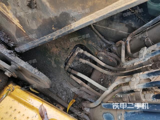 大臂根部?斜視（工作和回轉(zhuǎn)裝置）