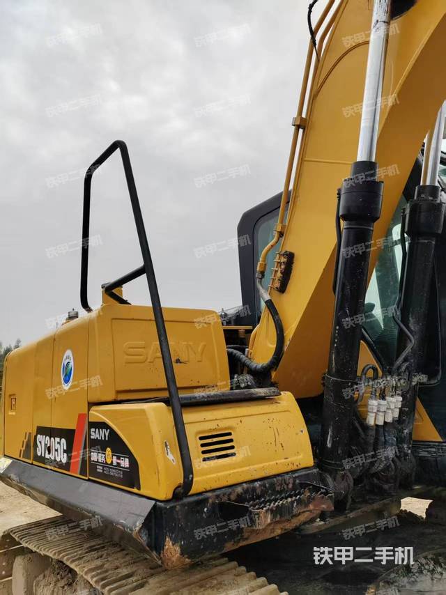 驾驶室整体（整机外观）