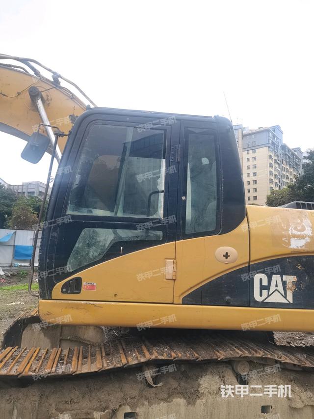 駕駛室左后45度（駕駛室部分）