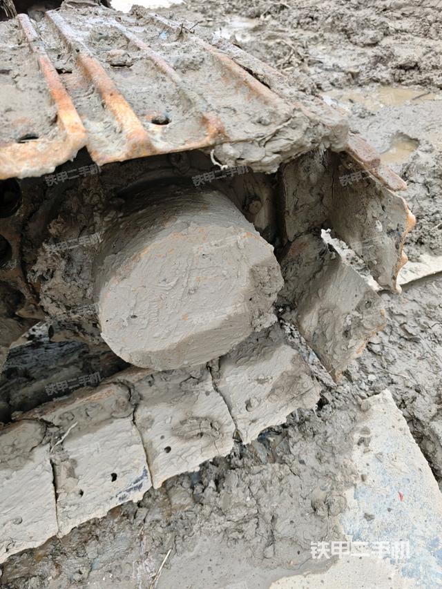 左导向轮（行走机构）