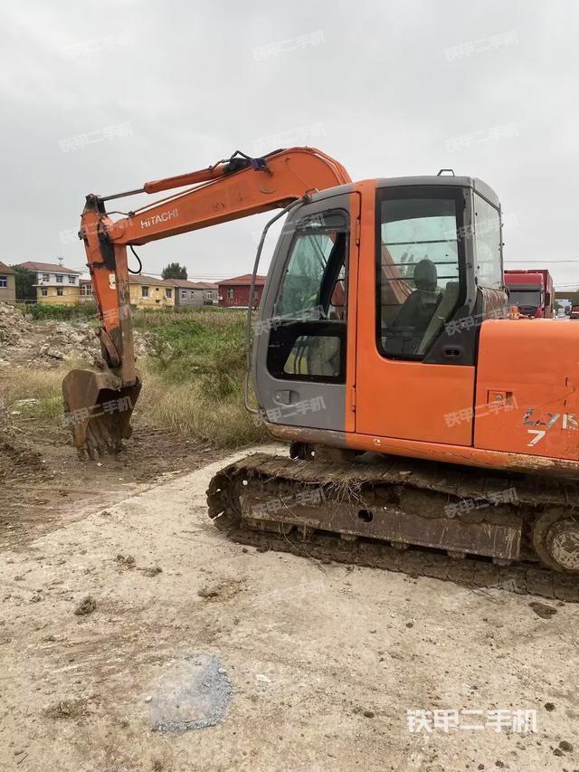 驾驶室整体（整机外观）