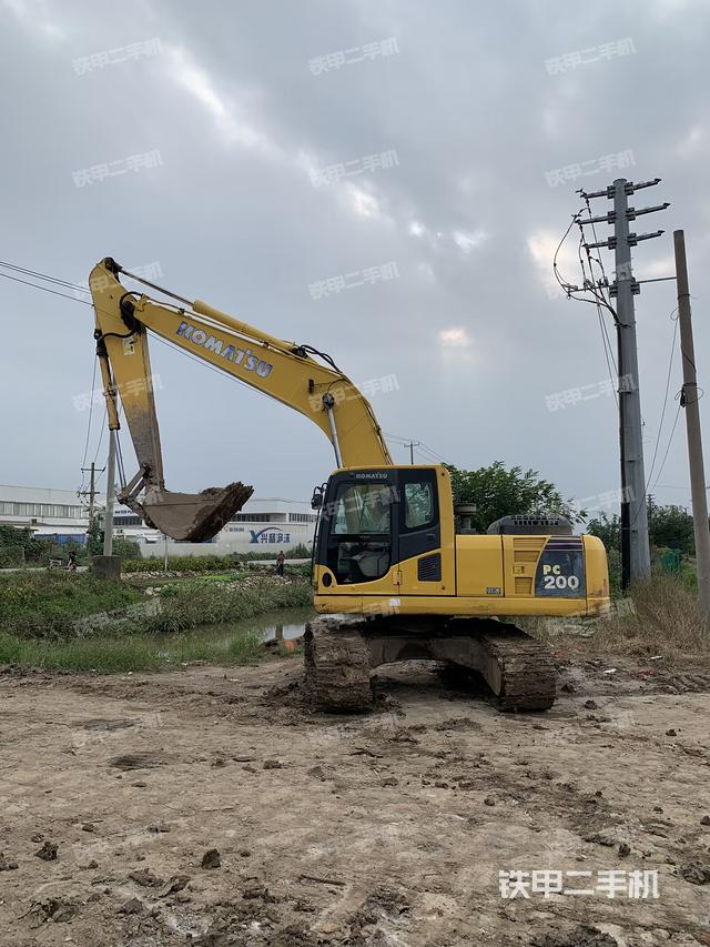 小松PC200-8M0挖掘機(jī)