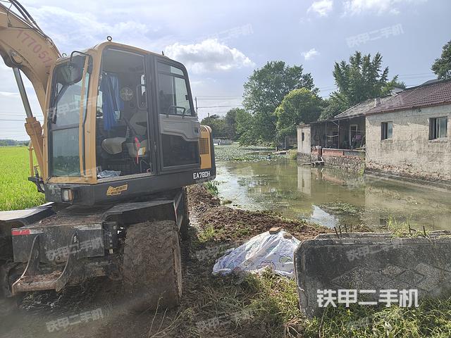 驾驶室整体（整机外观）