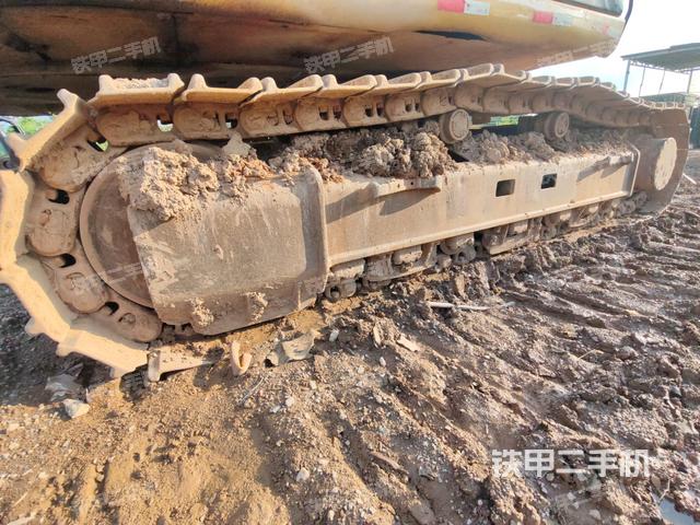 單側(cè)履帶整體（整機(jī)外觀）