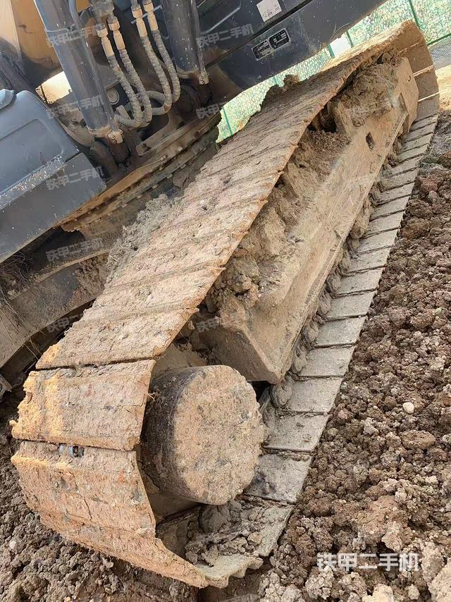 单侧履带整体（整机外观）