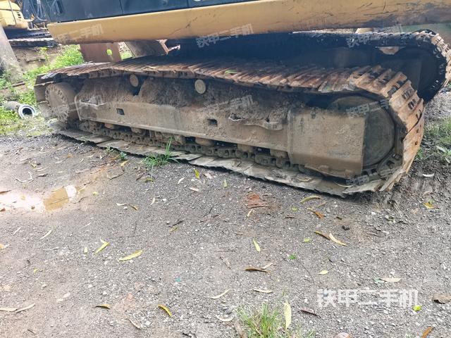 左側(cè)履帶整體?（行走機構(gòu)）