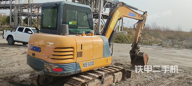 整机右后45°（整机外观）