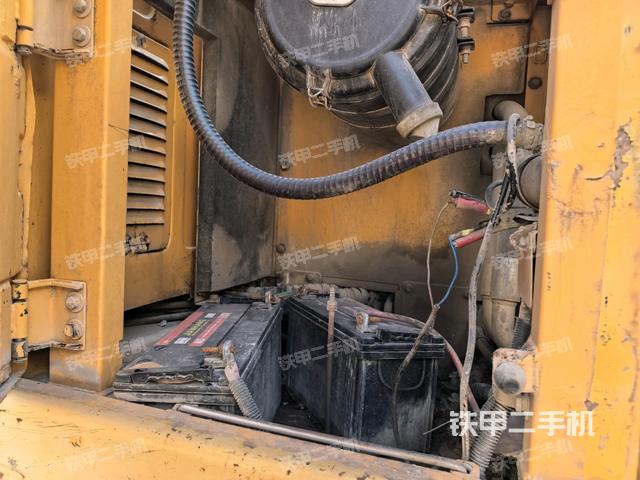 液壓泵斜45?左（大件艙室）