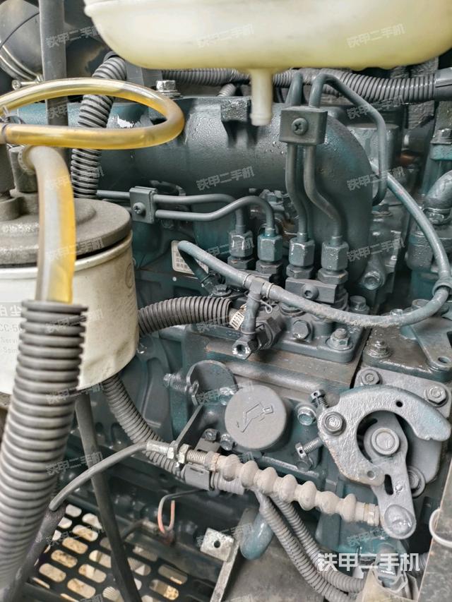 发动机整体俯视(整机外观) 发动机整体俯视(整机外观)