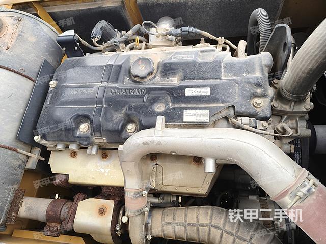 发动机整体俯视(整机外观) 发动机整体俯视(整机外观)