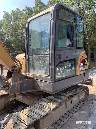 雷沃重工FR65E2-H挖掘机实拍图片