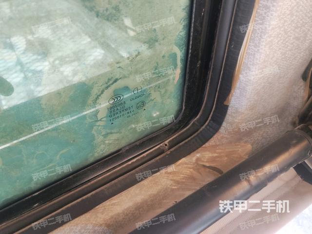 驾驶室左前45度(驾驶室部分) 驾驶室左前45度(驾驶室部分)