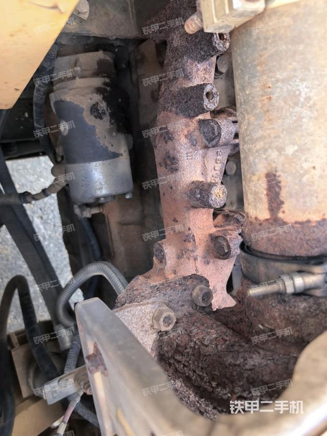 氣門室蓋螺絲特寫（上車部件）