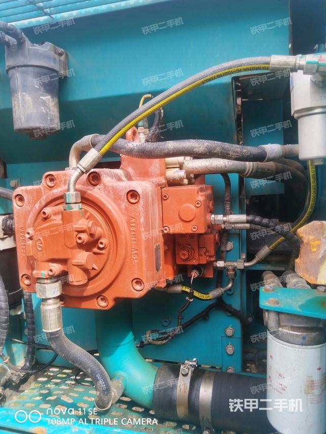 液压泵斜45 左（大件舱室）