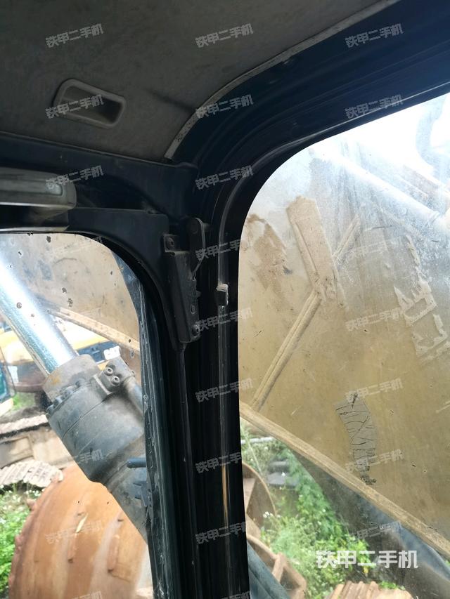 右側(cè)玻璃角標（駕駛室部分）