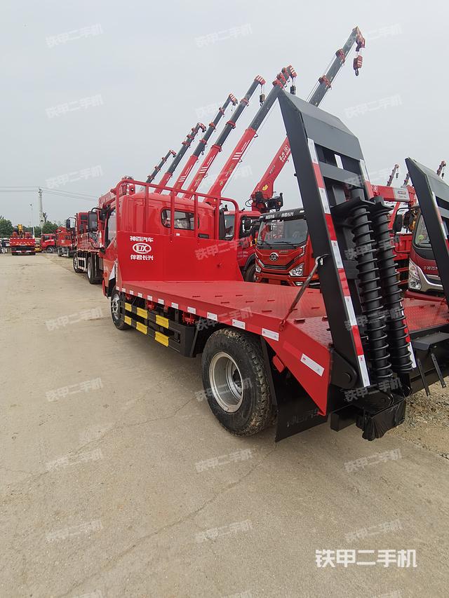 整机右侧（设备外观及核心部件）