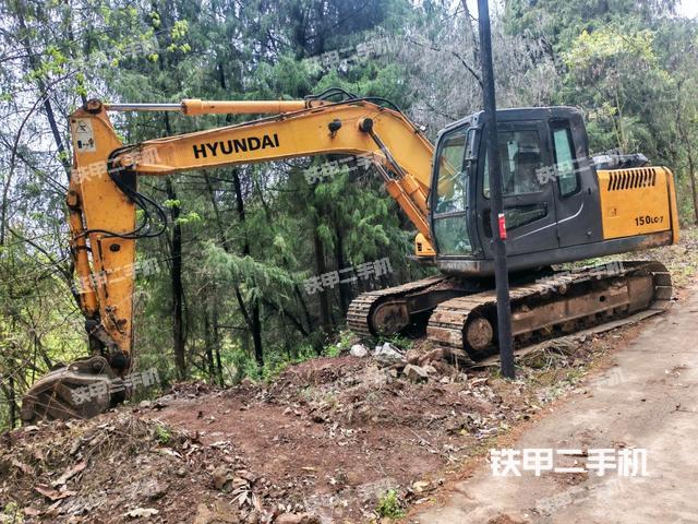 現(xiàn)代R150LC-7挖掘機(jī)