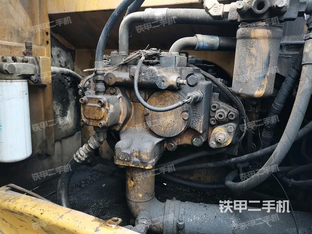 液壓泵斜45?左（大件艙室）