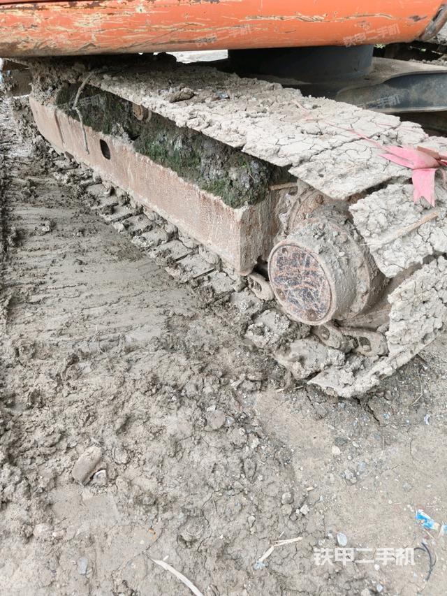 单侧履带整体（整机外观）