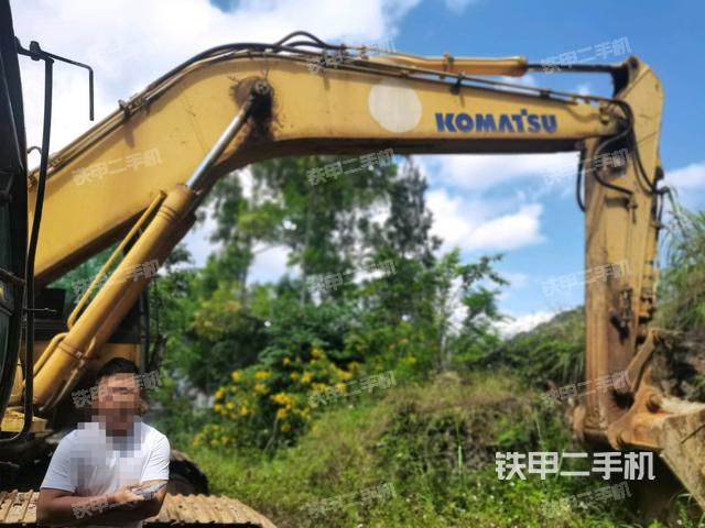 大臂整体 右侧(工作和回转装置) 大臂整体 右侧(工作和回转装置)