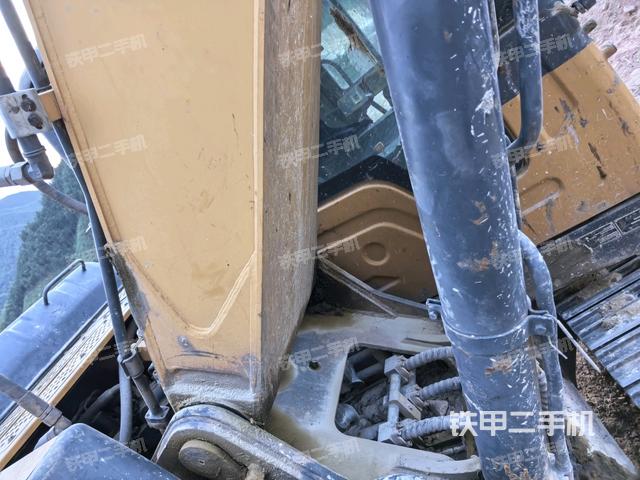 大臂根部?斜視（工作和回轉(zhuǎn)裝置）