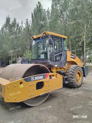 徐工XS223J压路机实拍图片