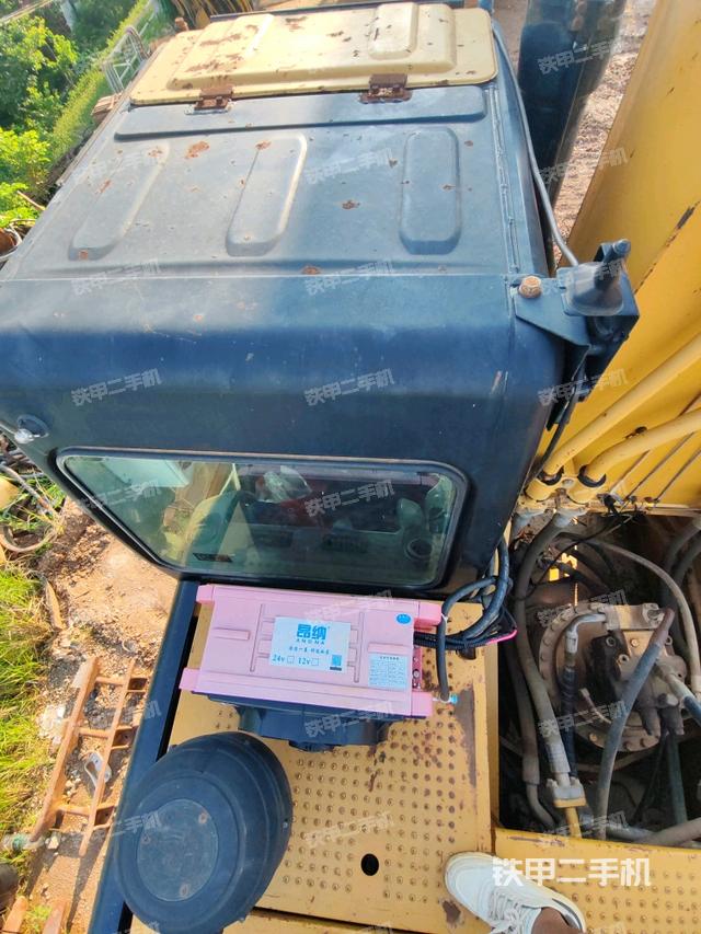 駕駛室頂部（整機(jī)外觀）