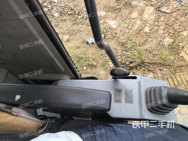 座椅左側(cè)控制臺(tái)/音響/含左手柄（駕駛室部分）