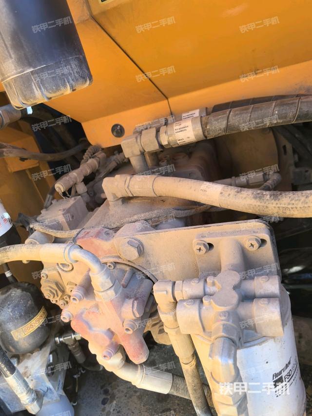 液壓泵斜45?左（大件艙室）