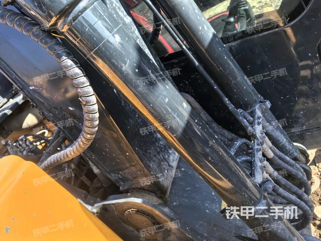 大臂根部?斜視（工作和回轉裝置）