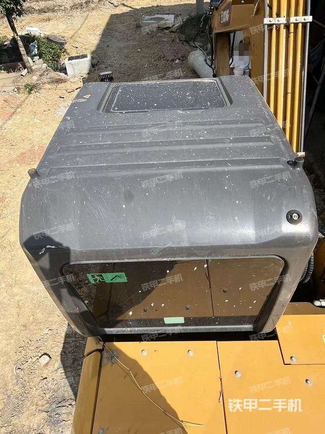 駕駛室頂部（整機(jī)外觀）