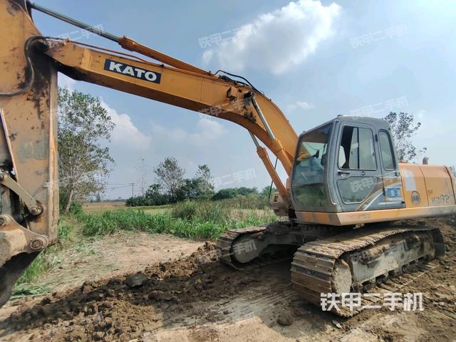 加藤HD820-R5挖掘機(jī)