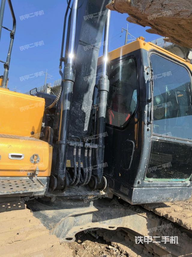 大臂油缸整體?豎拍（工作和回轉裝置）