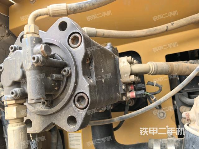 液压泵斜45 左（大件舱室）