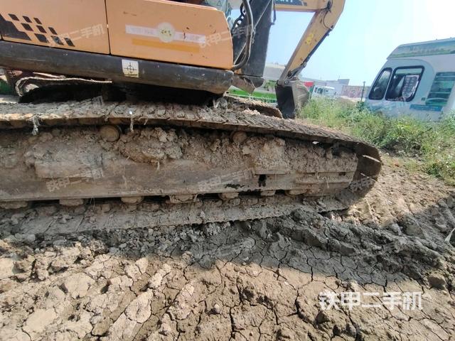 右驱动轮（行走机构）