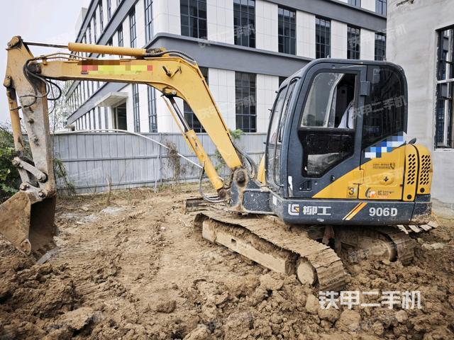 柳工CLG906D挖掘機(jī)