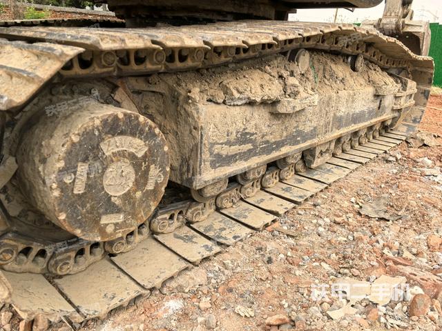 右侧履带整体（行走机构）