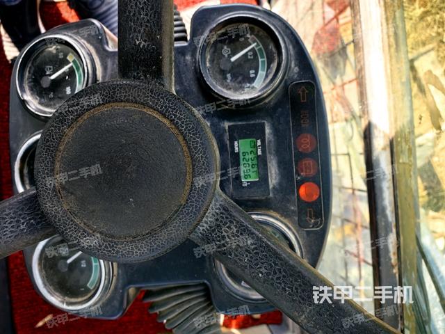 小时表(驾驶室部分) 小时表(驾驶室部分)