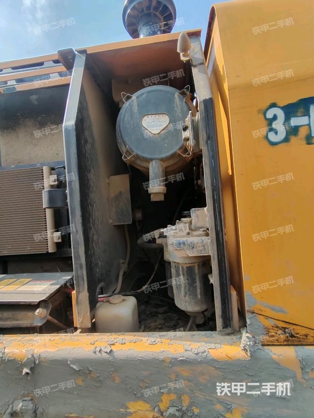 散热器正面(大件舱室) 散热器正面(大件舱室)